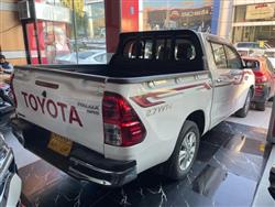 تويوتا هايلوكس